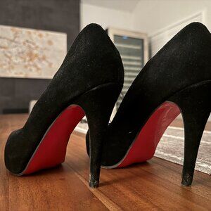 Vintage Christian Louboutin Black Suede Pumps - Size 41